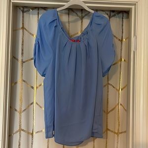 Short sleeve blouse